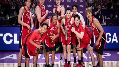 舍夫勒62杆刷新纪录领先休斯敦公开赛，小麦顺利挺进下一轮